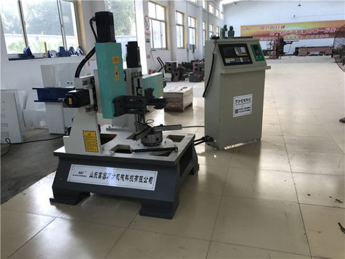 立式數控木工車床主要加工大型圓盤類產品夠穩定萬方木工機械